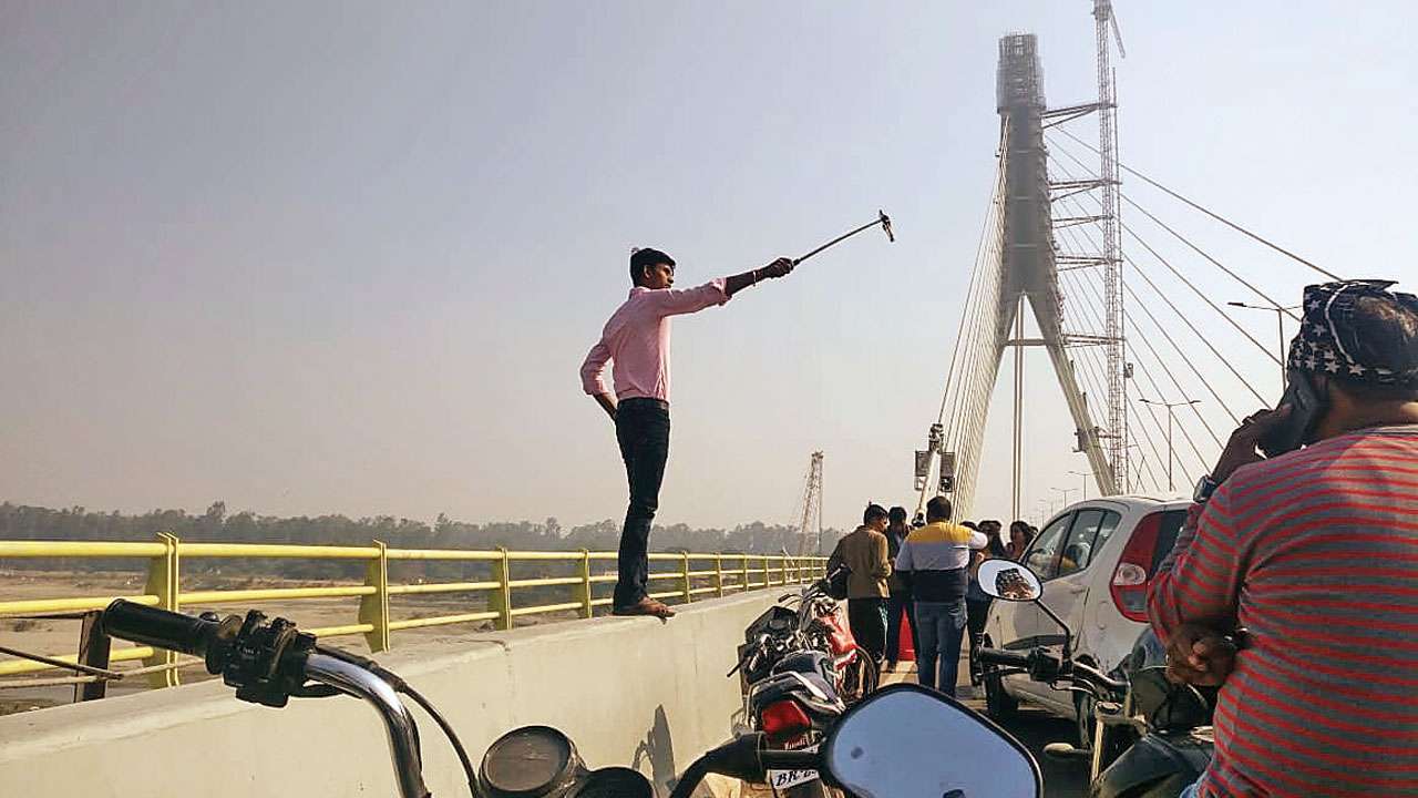 Signature bridge