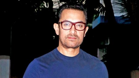 Post Thugs Of Hindostan debacle, Aamir Khan flies to an undisclosed location for a break