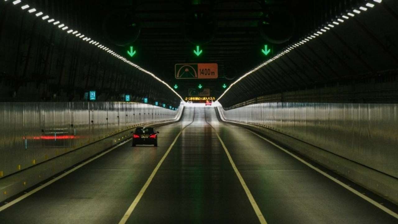 China building world's longest undersea rail tunnel