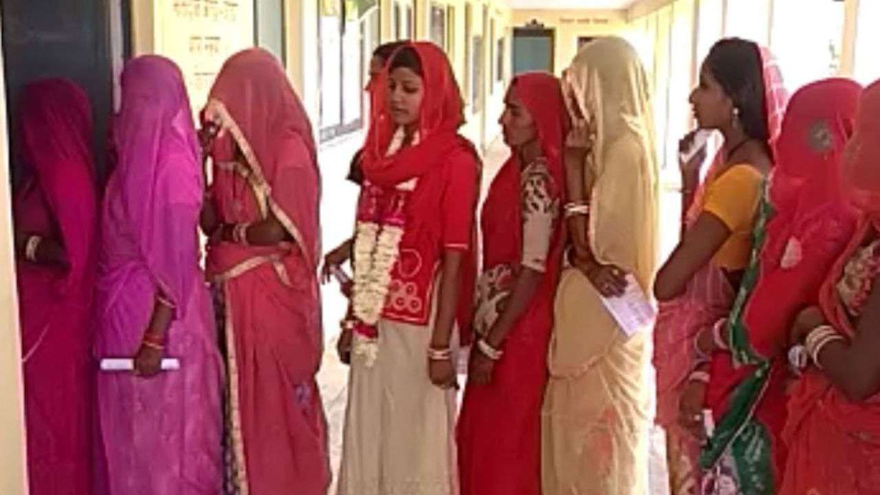 Voting before wedding