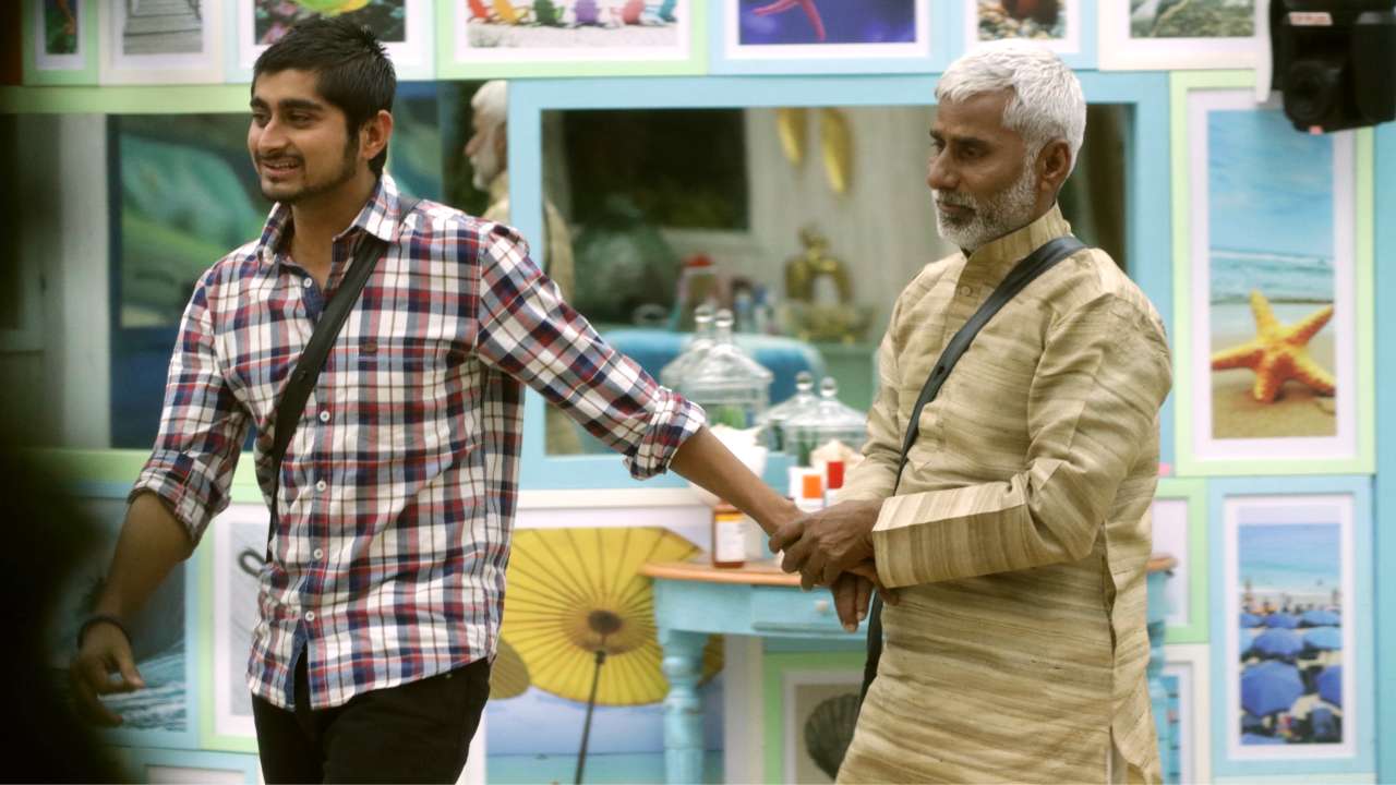 Deepak Thakur's father wins hearts
