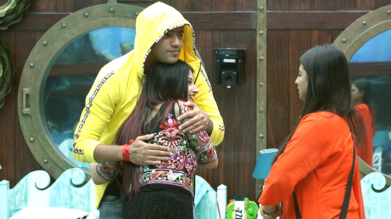 Somi and Romil in a fix