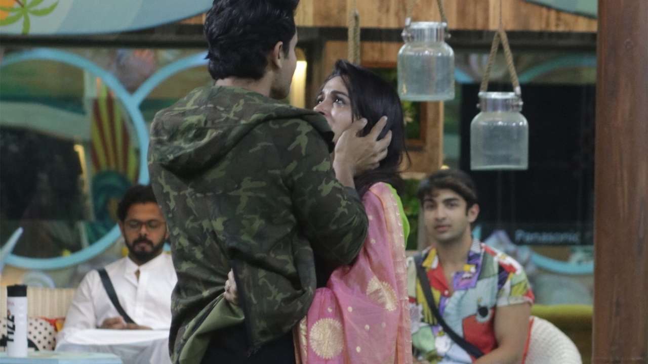 Dipika Kakar finally meets her husband Shoaib Ibrahim