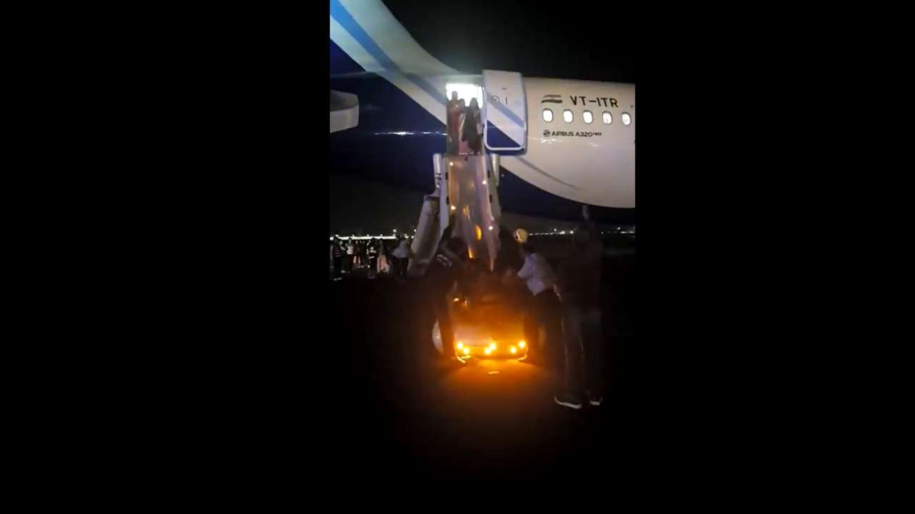  Indigo flight emergency landing