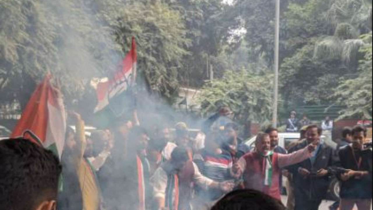 Congress achieves majority in MP