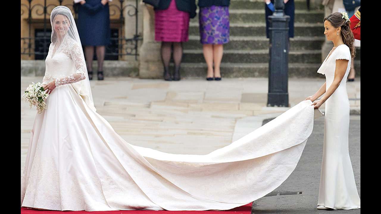 Nick Jonas looks perplexed by his wife Priyanka Chopra's 75-foot long veil