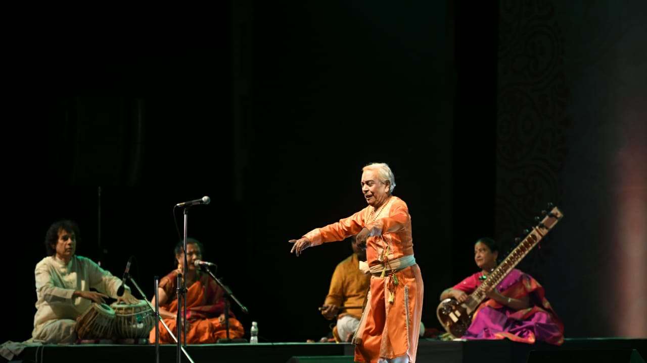 Grand Musical Tribute To Surbahar Doyenne Guru Maa Annapurna Devi (getty images file photo) annapurna was born to. surbahar doyenne guru maa annapurna devi