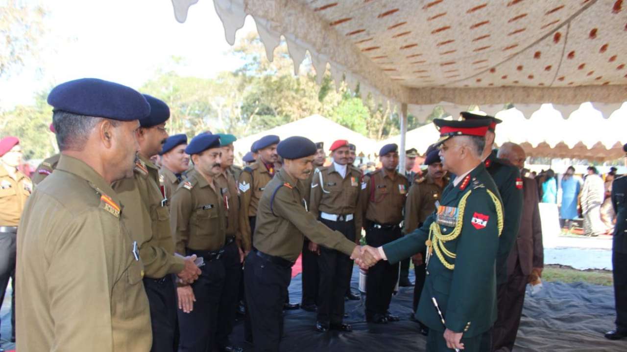 LT Gen CP Mohanty laid wreath