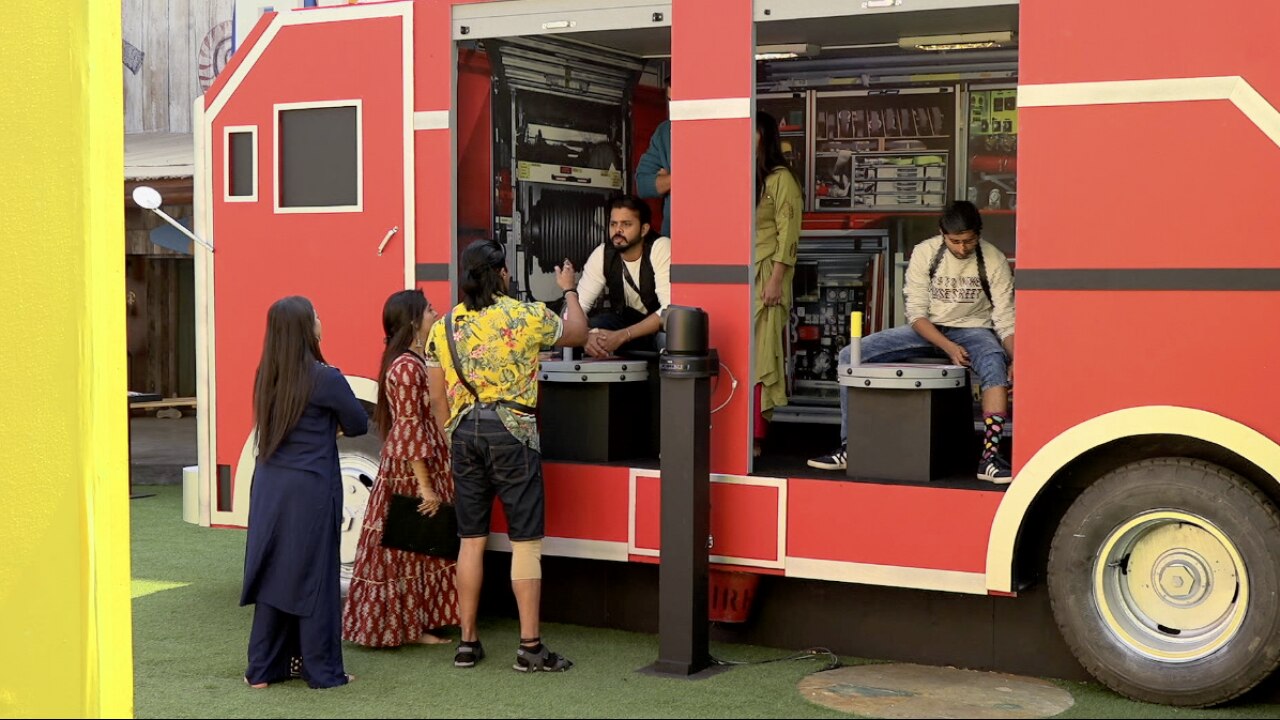 Karanvir, Deepak, Romil and Somi's plan