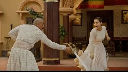 Aishwarya Rai Bachchan's sword fighting in Jodhaa Akbar
