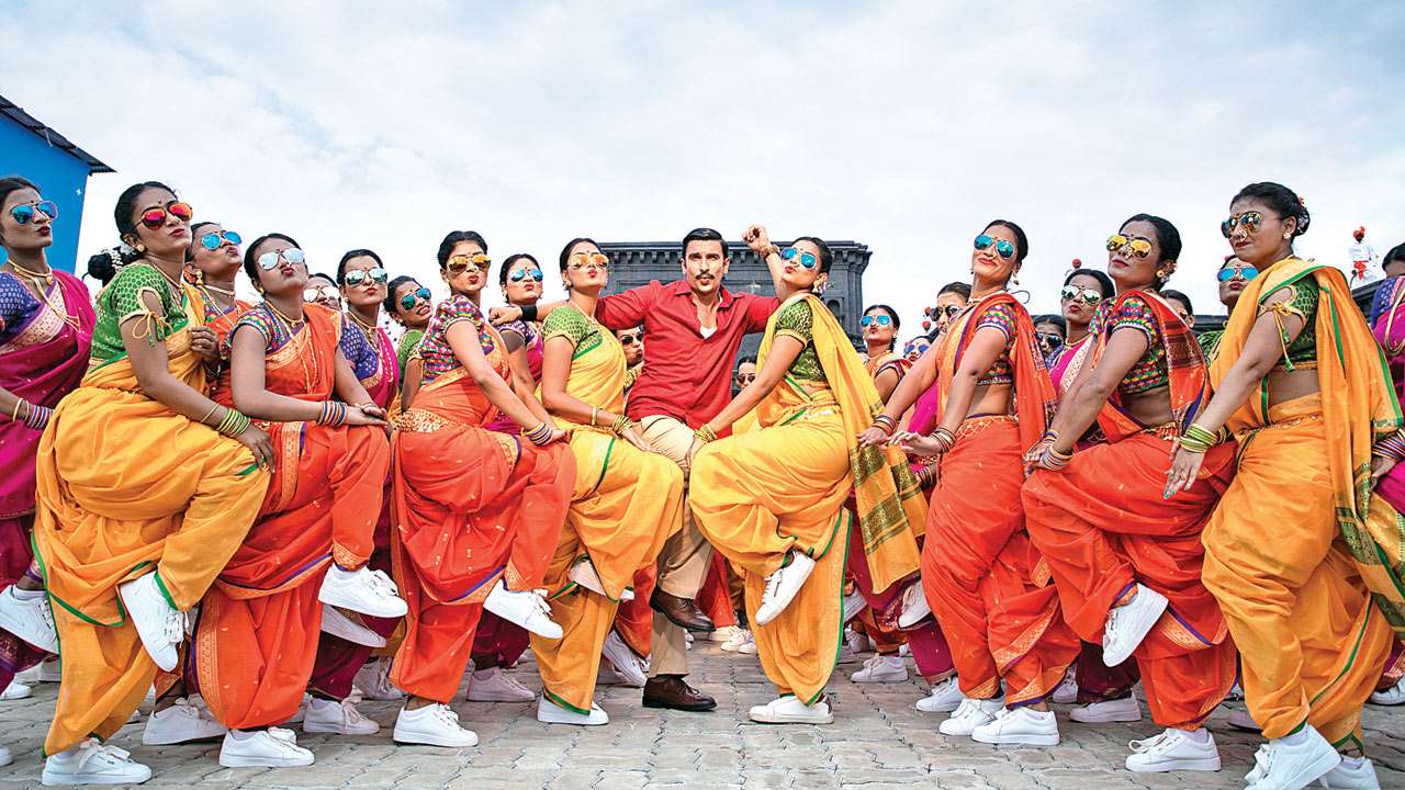 'Simmba' anthem 'Aala Re Aala' roars