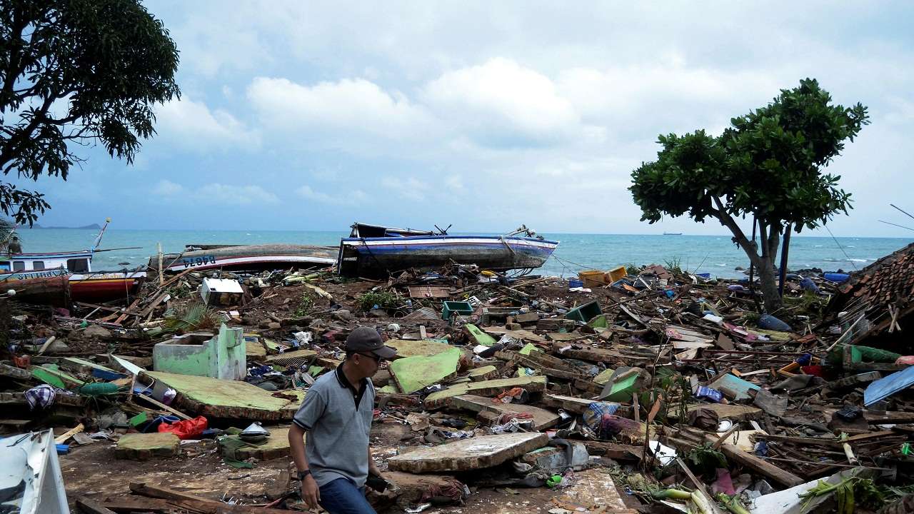 Trump Voices Support For Indonesia After Tsunami's 'unthinkable 