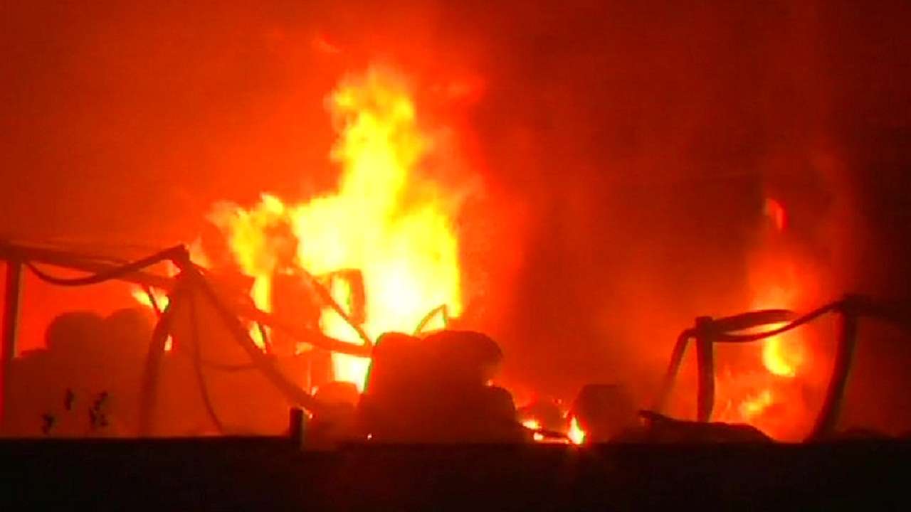 Mumbai: four killed in fire accident in kandivali's damu nagar
