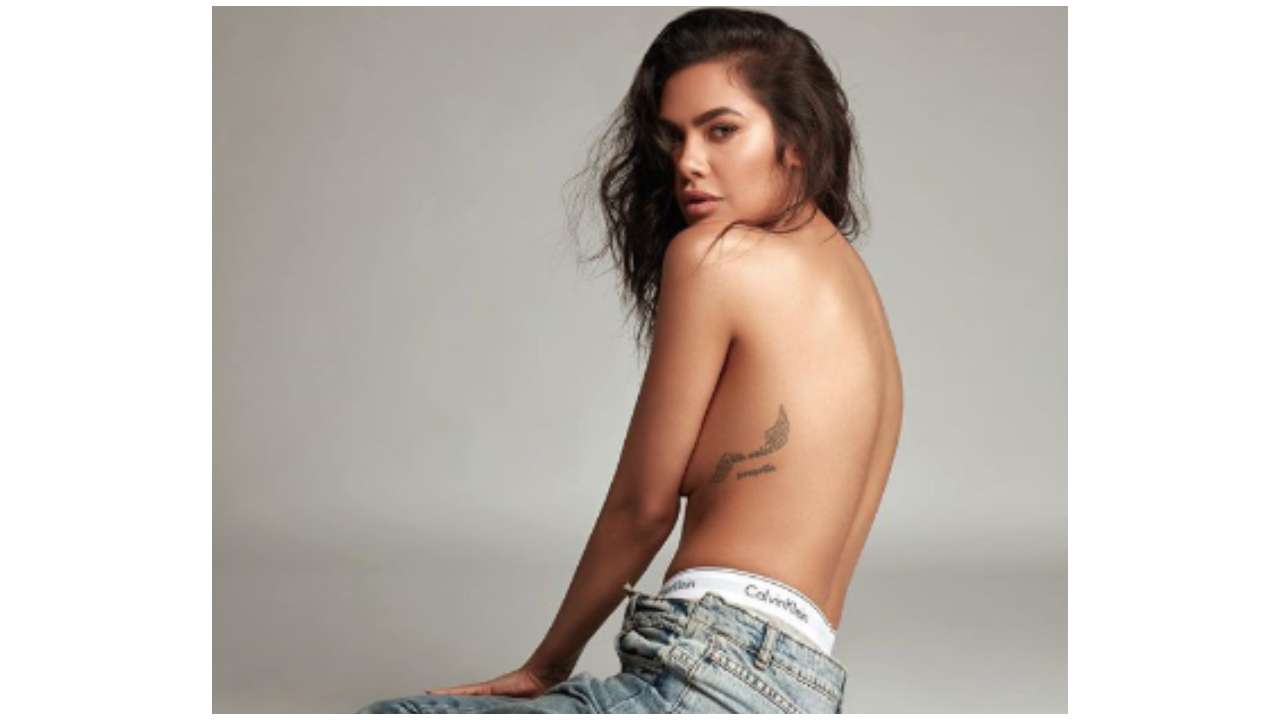 Esha Gupta Goes Topless Flashes Her Calvin Klein Knickers In New Racy Photoshoot
