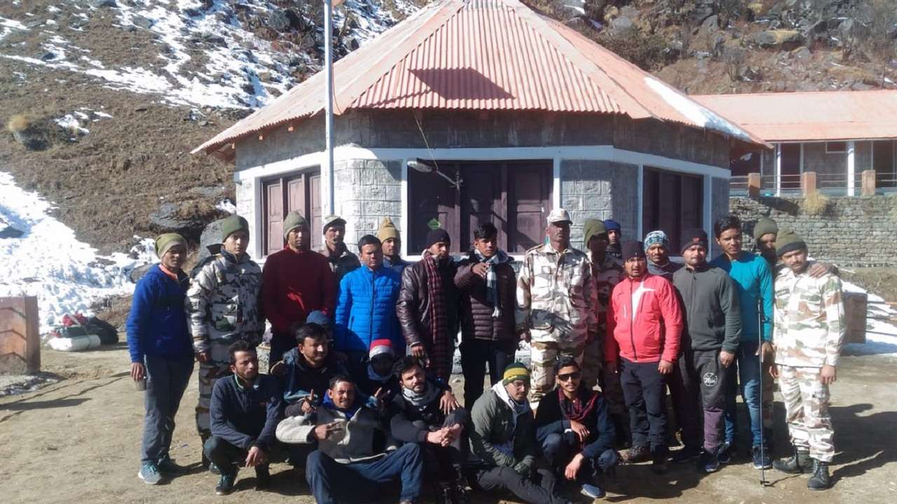  ITBP with rescued trekkers