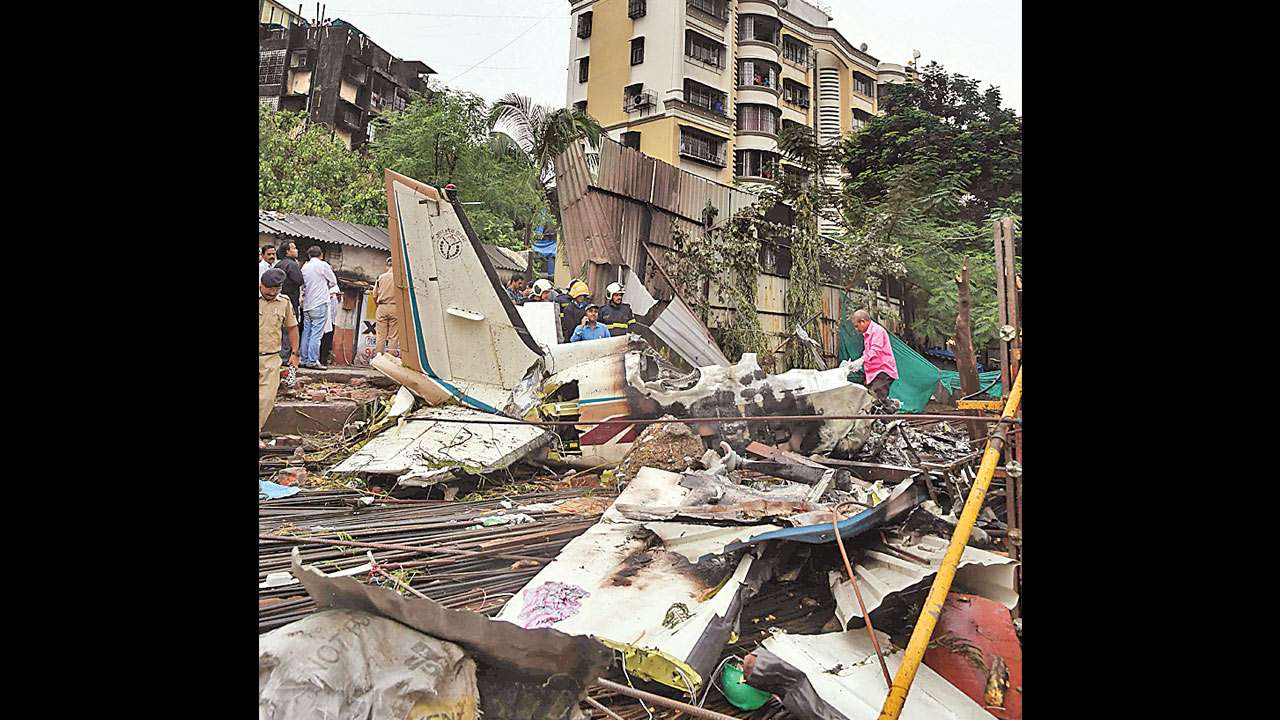 Ghatkopar plane crash