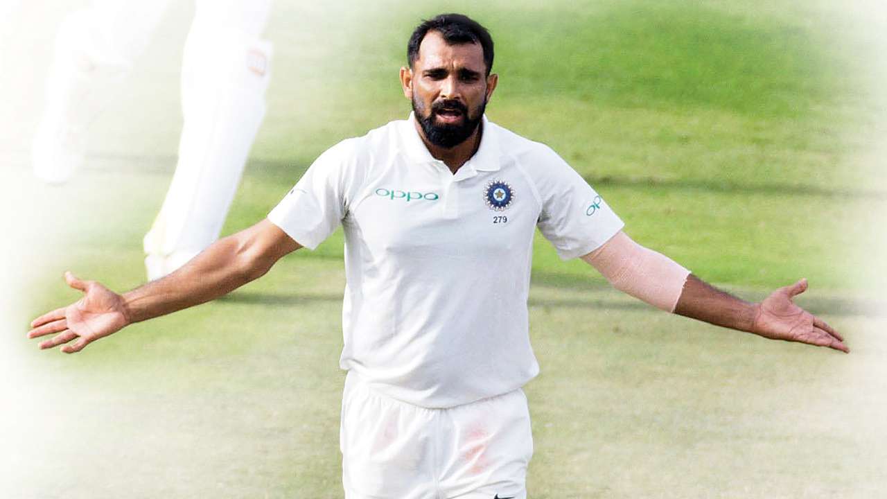 Shami sends back Khawaja