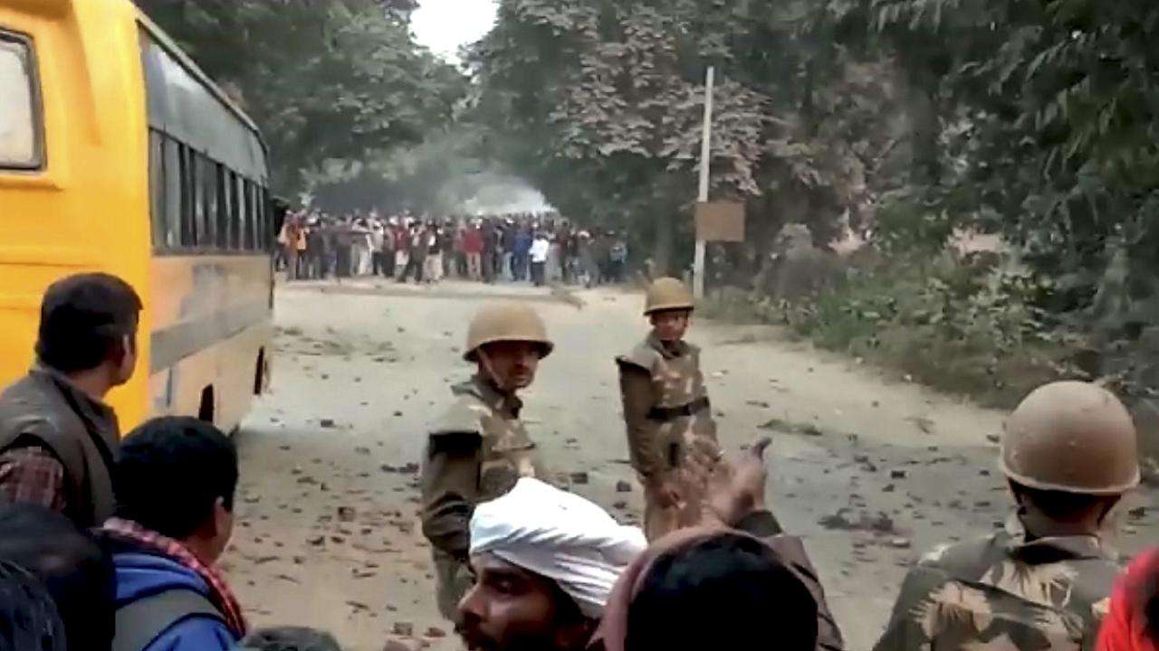 Ghazipur: Police constable killed due to stone pelting after PM's rally, 