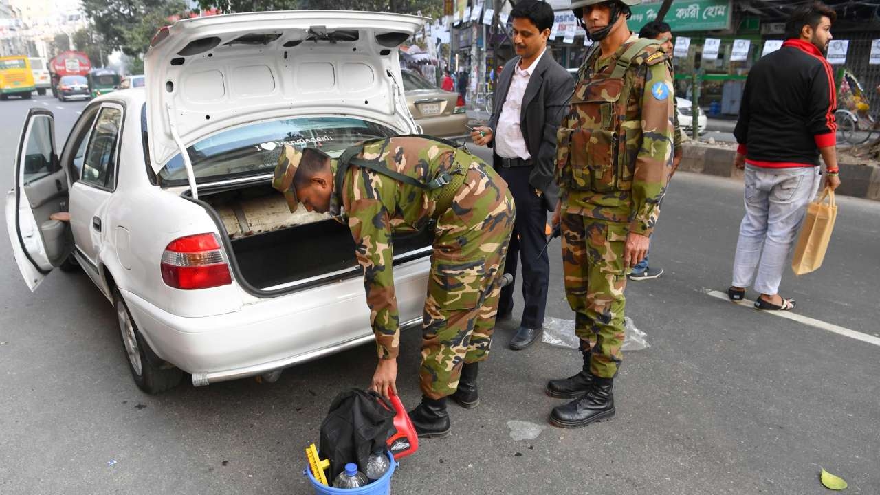 Bangladesh under virtual lockdown (AFP)