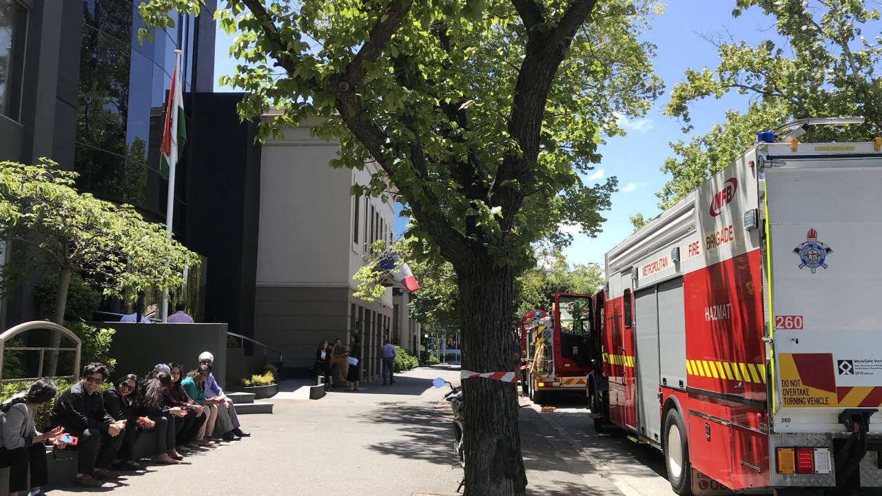 Indian consulate in Melbourne evacuated after suspicious package found Indian consulate in Melbourne evacuated after suspicious package found