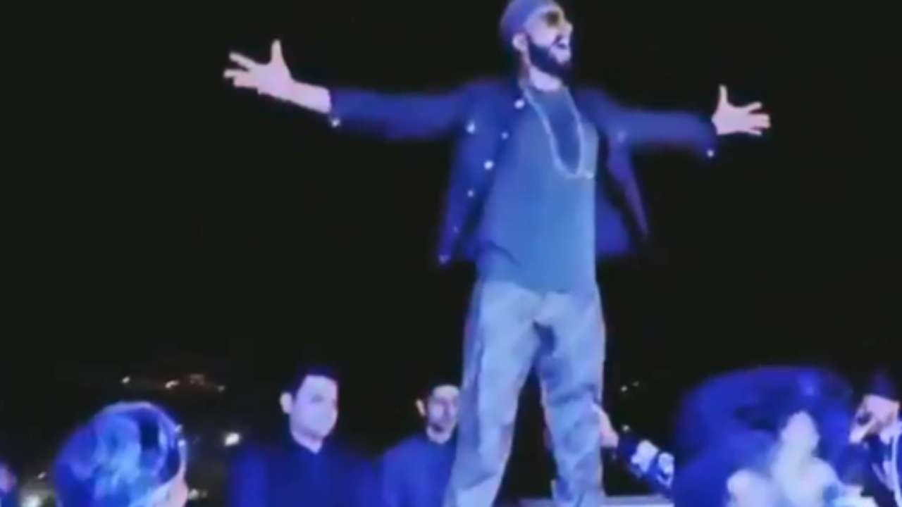 Simmba success bash: Watch Ranveer Singh ask Deepika Padukone 'Jumma Chumma De De'