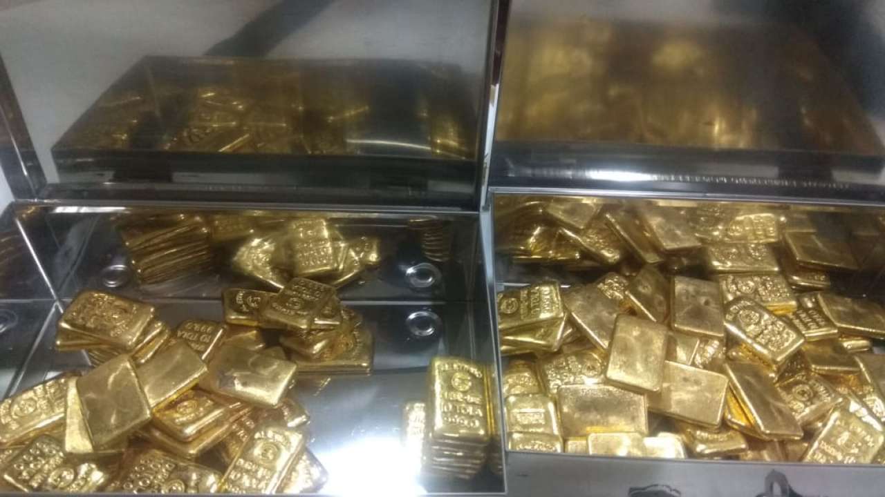 DRI seizes gold worth Rs.3.77 crores from Indo-Bangla border