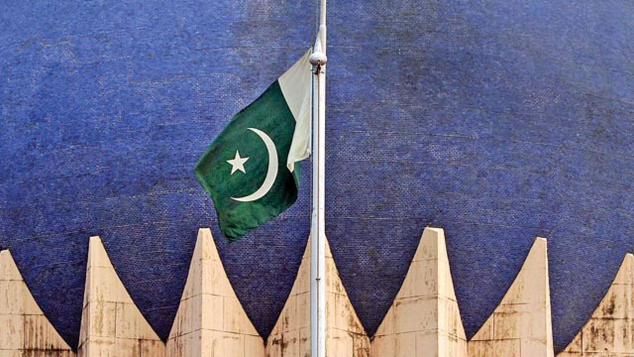 Dissident Pakistanis express concern over Pak's altering Constitution