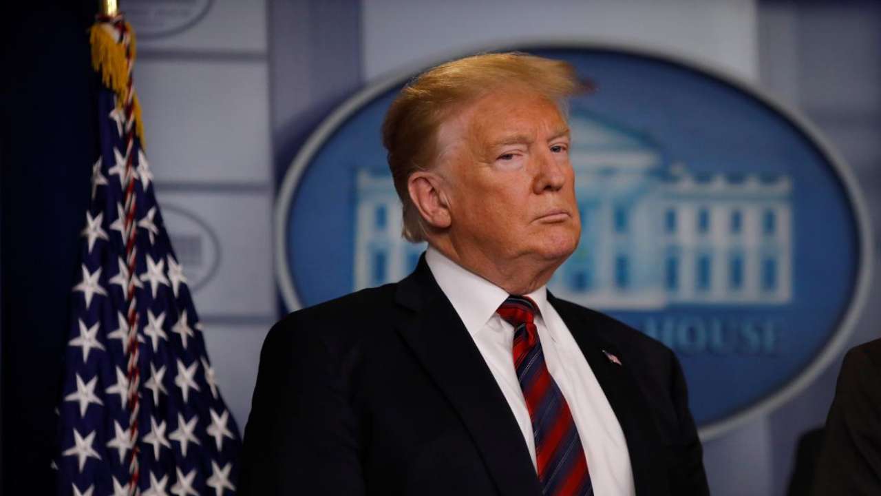 (Donald Trump) 
