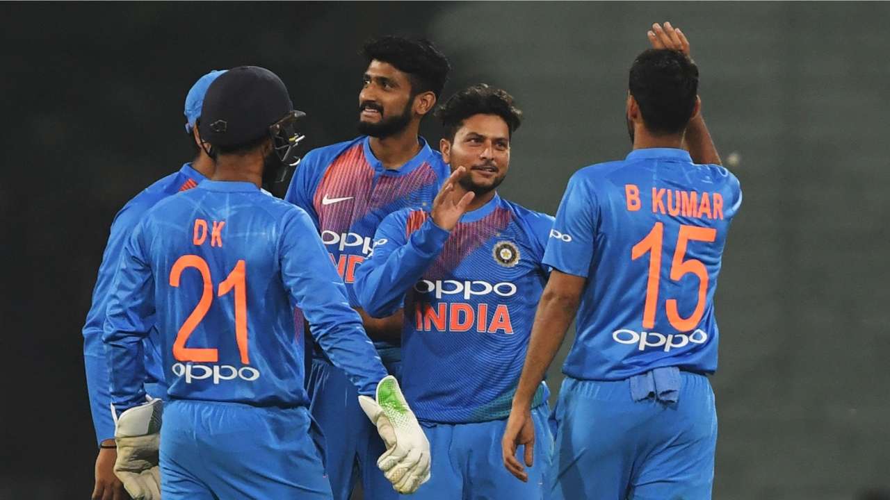 Kuldeep strikes, AUS lose 2nd wicket