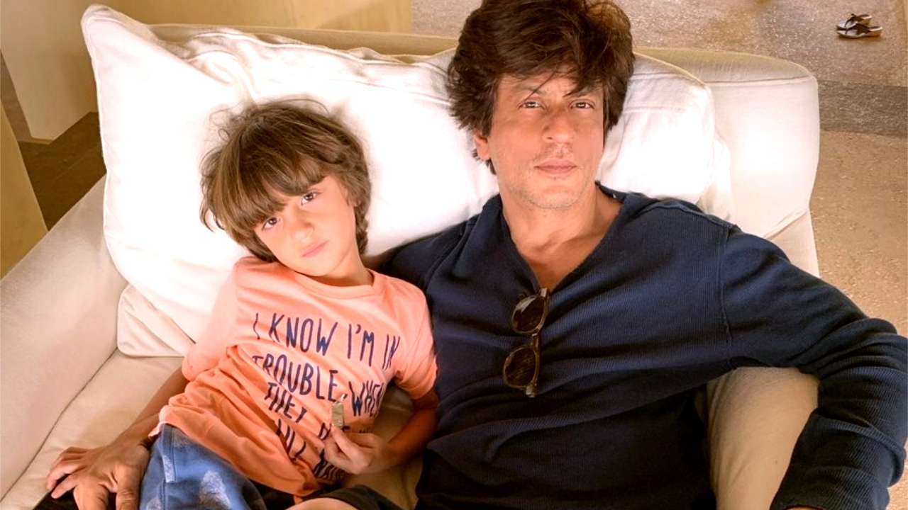 This Picture Of Shah Rukh Khan Lazing With Abram Shows You How Sundays 