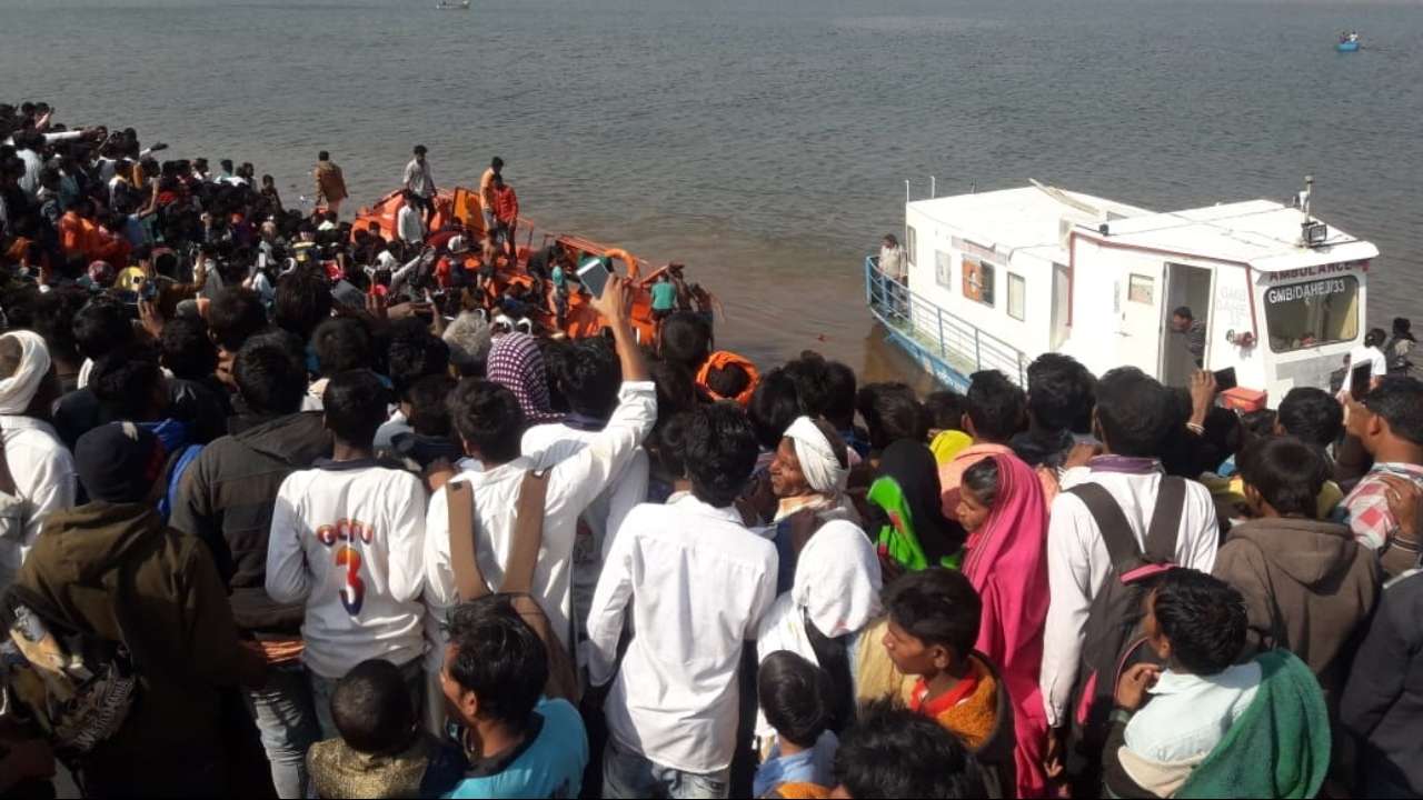 Maharashtra: 6 drown as boat capsizes in Narmada river