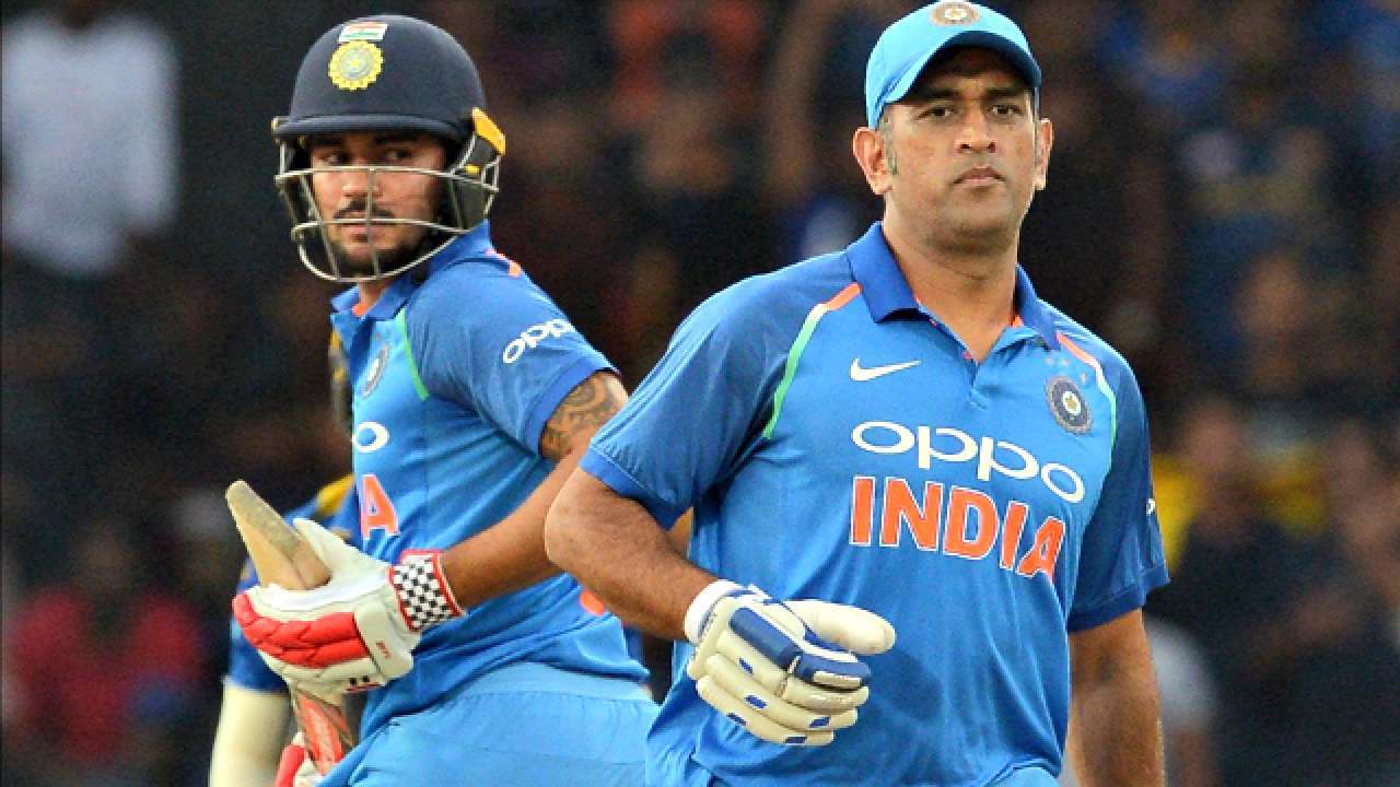 When Dhoni went into 'Kohli mode' and got angry at Manish Pandey