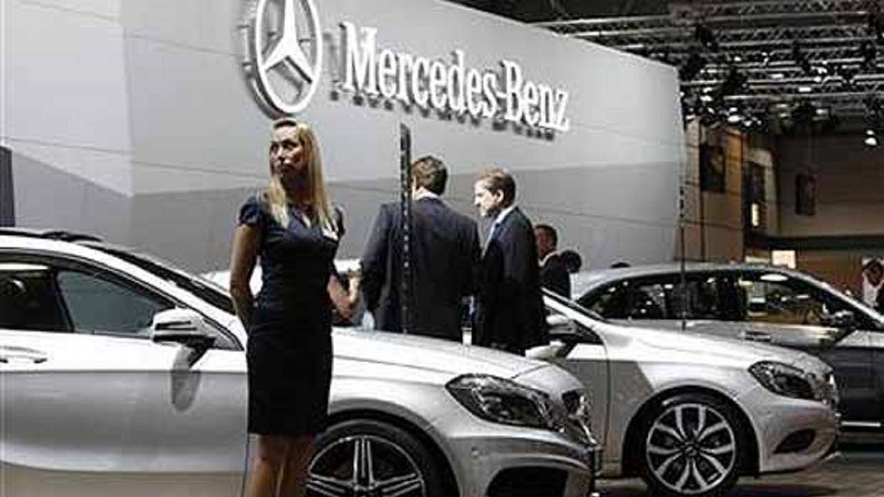 Mercedes-Benz India creates luxury MPV space with V Class roll-out