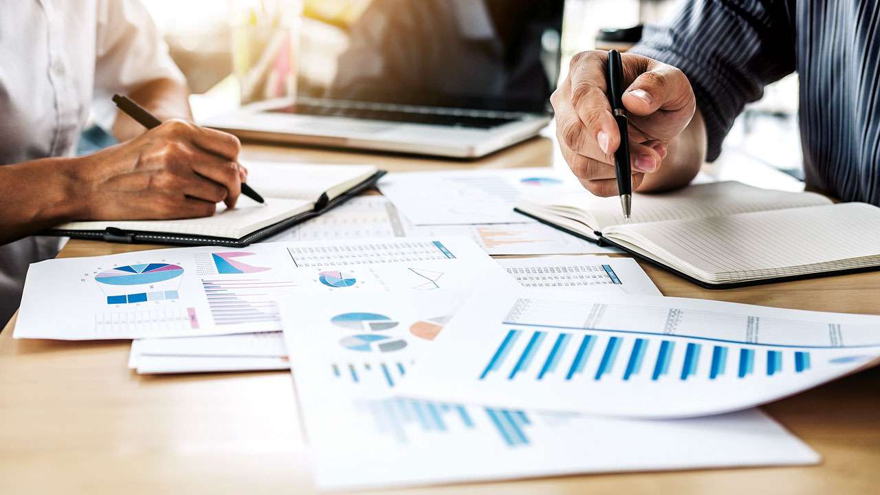 INVESTMENT: Not yet time to switch to index funds entirely