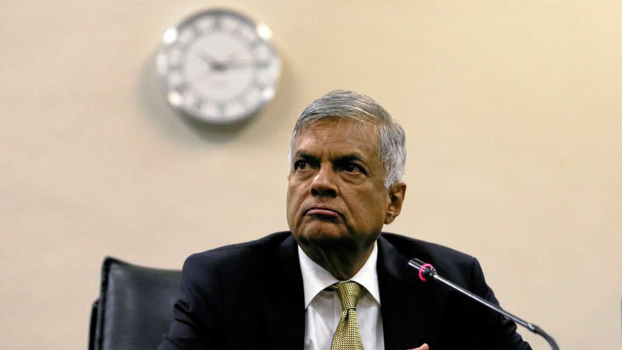 Sri Lanka: PM Wickremesinghe proposes formation of 'national government' 