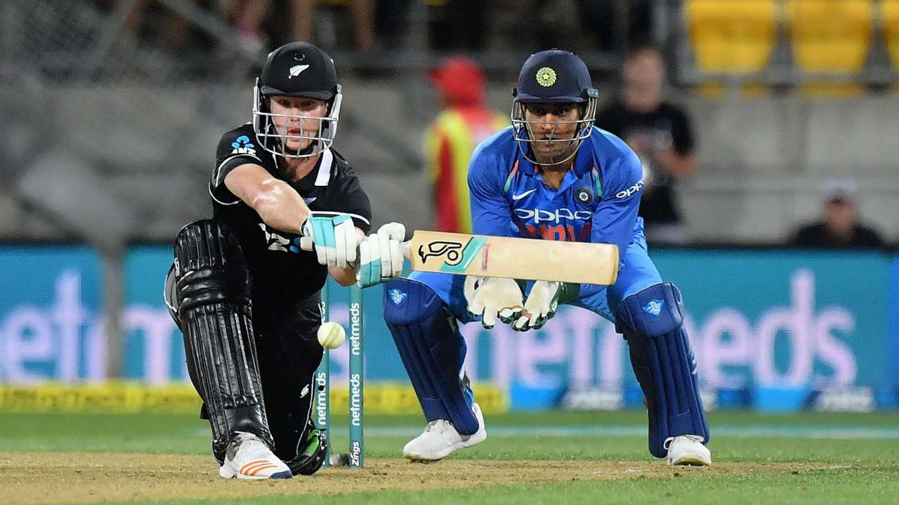 James Neesham and wicketkeeper MS Dhoni