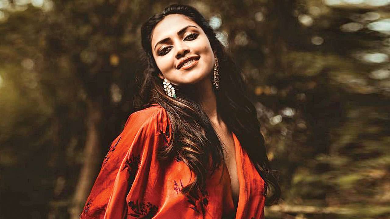 Sonakshi Photo Xxx Download - Regina Cassandra to Prabhas: Southern spice of actors and directors in  Bollywood this year