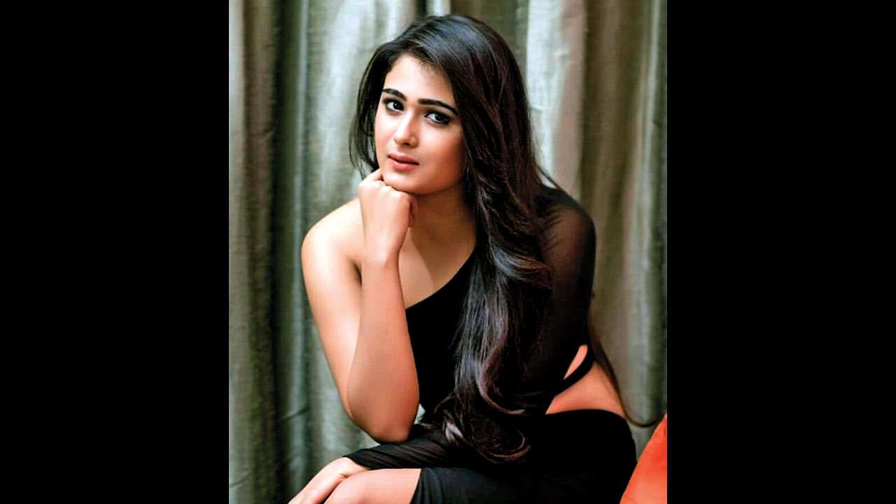 Mahisa Coierala Xxx Com - Regina Cassandra to Prabhas: Southern spice of actors and directors in  Bollywood this year