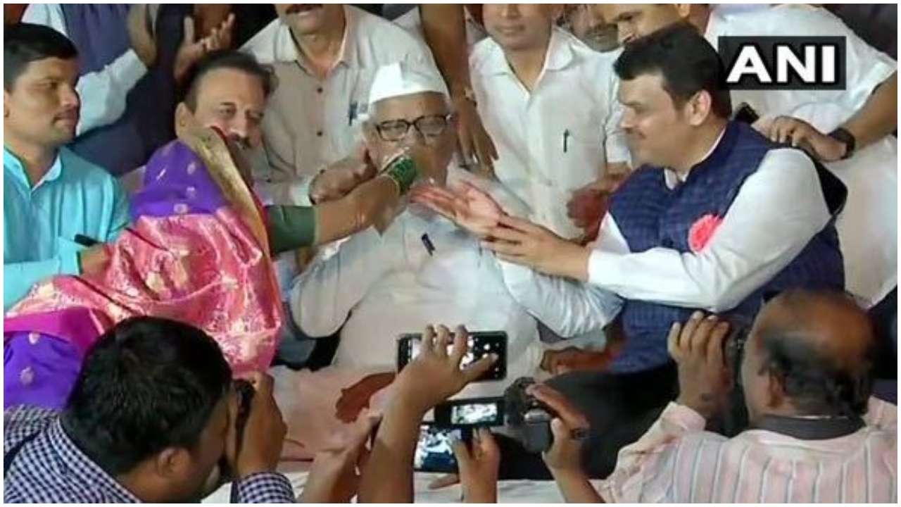 Hazare calls off fast; Lokpal process to be initiated soon