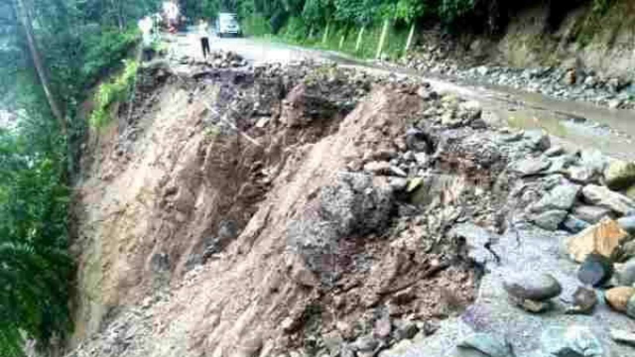 2 die in landslide in Ramban on Jammu-Srinagar Highway