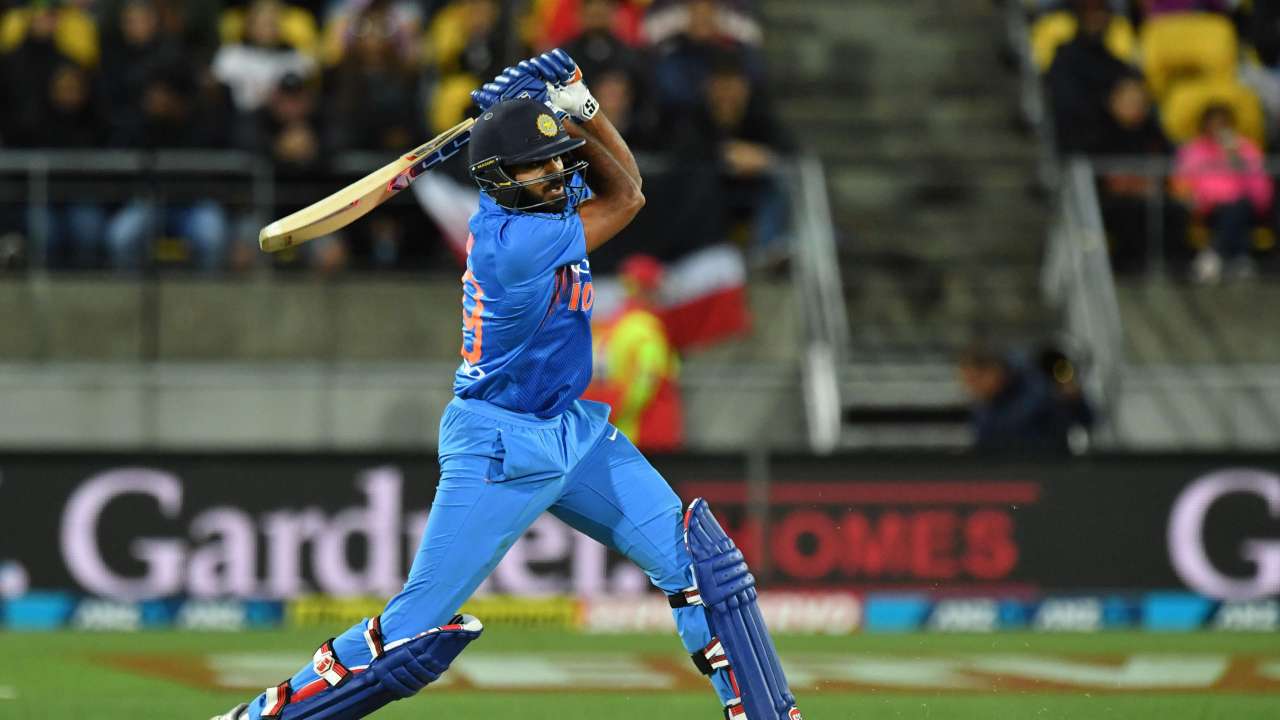 Vijay Shankar scores 43 off 28