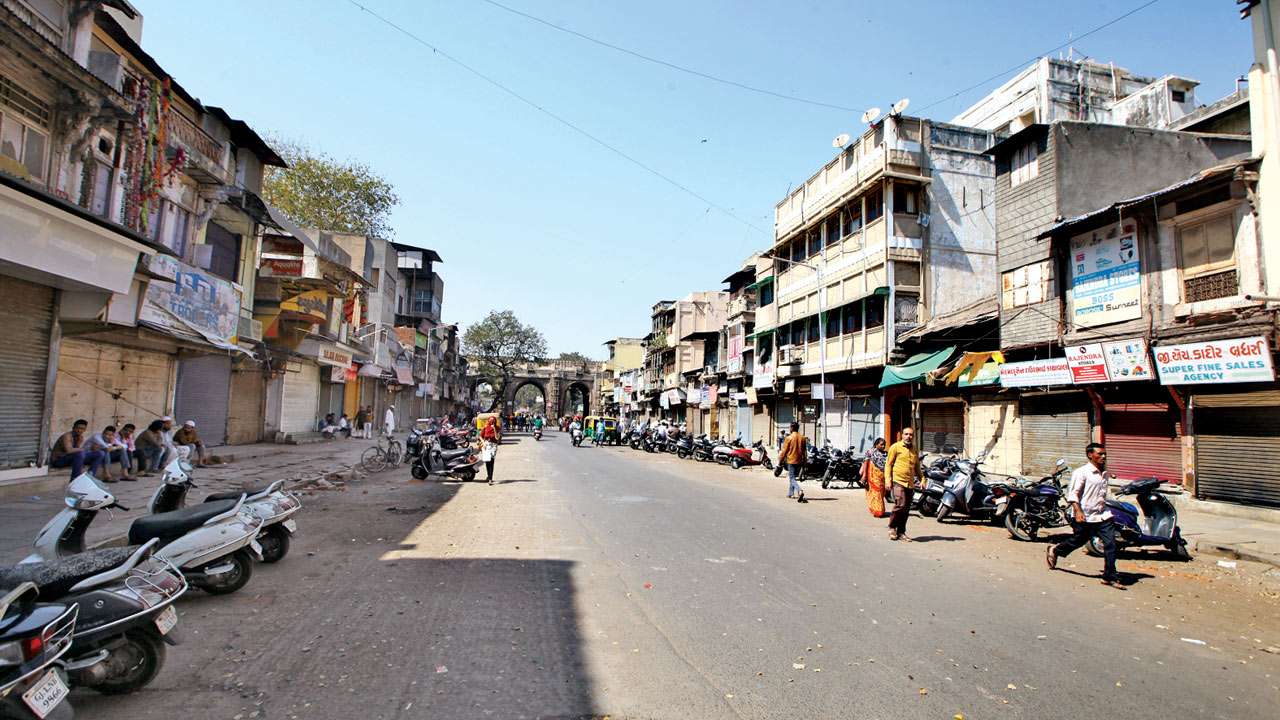 Ahmedabad markets closed to pay homage to Pulwama martyrs