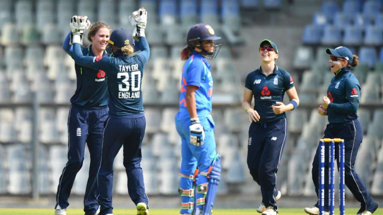 India Women Vs England Women 1st Odi Tourists Bowled Out For 202 After Middle Order Collapse