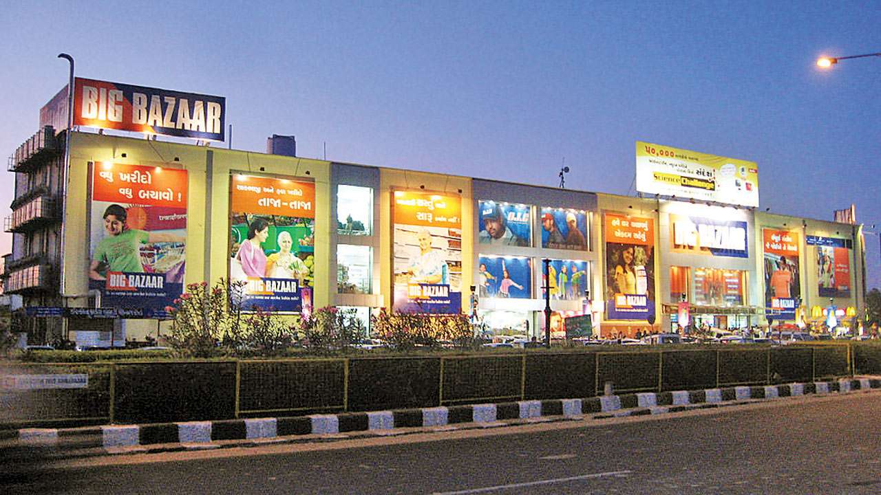 Gujarat Assembly passes bill to keep shops open 24x7