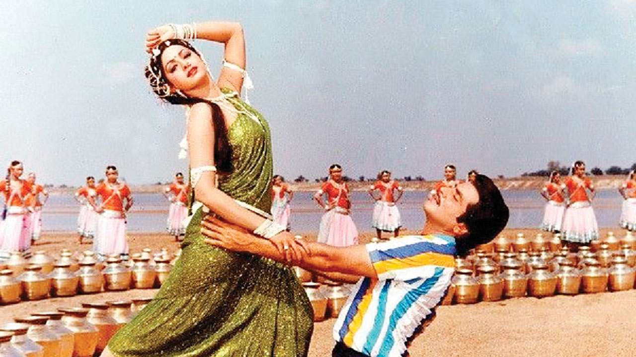 Naino Mein Sapna Himmatwala 1983