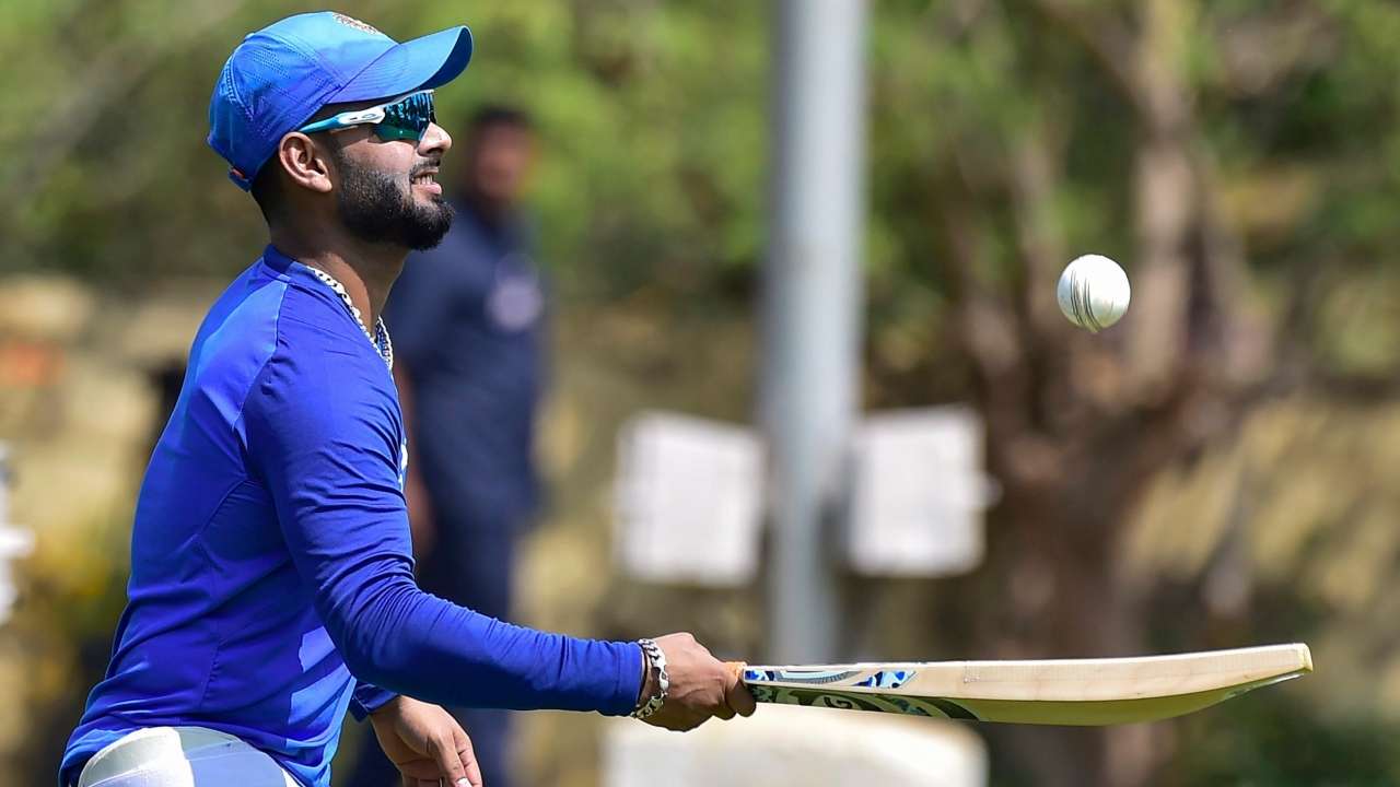 Rishabh Pant makes a blunder