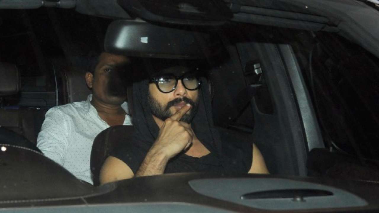 Shahid Kapoor's 'car-mic' Konnection