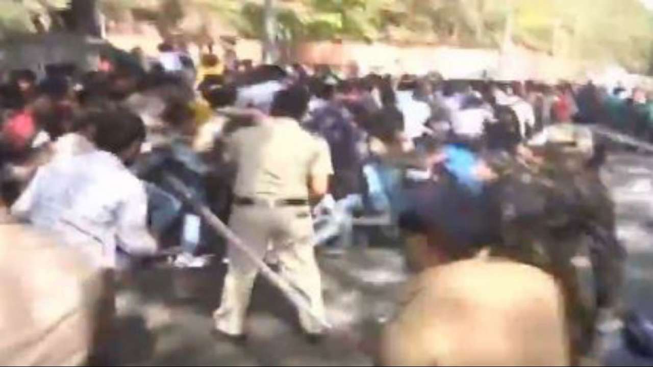 Pune: Police lathicharge protesting hearing impaired youths, Fadnavis seeks report