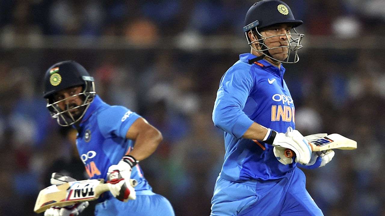 MS Dhoni, Kedar Jadhav star as India beat Australia in 1st ODI | IND vs