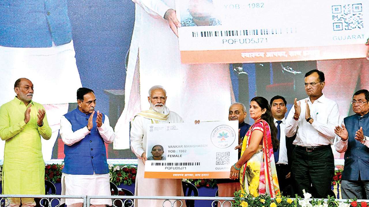 Ayushman Bharat se prépare à couvrir le coronavirus avec l'augmentation des cas en Inde Ayushman Bharat se prépare à couvrir le coronavirus avec l'augmentation des cas en Inde